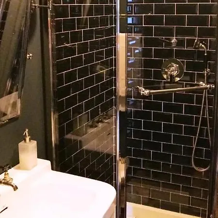 Mysa - Casa Corridoni, * Milan
